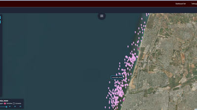 Jellyfish forecasting system, based on expert-validated observations and an ocean current drift model.